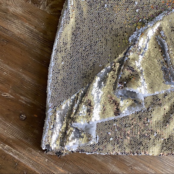 Missguided silver sequin ruffle mini skirt size 2 - Picture 6 of 9